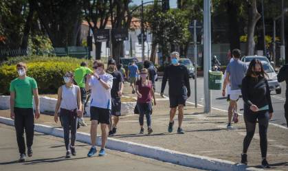 Curitiba reserva 100 vagas em hotéis para profissionais da saúde