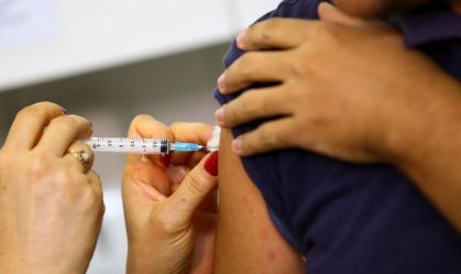 Terceira fase da vacinação contra a gripe começa nesta segunda