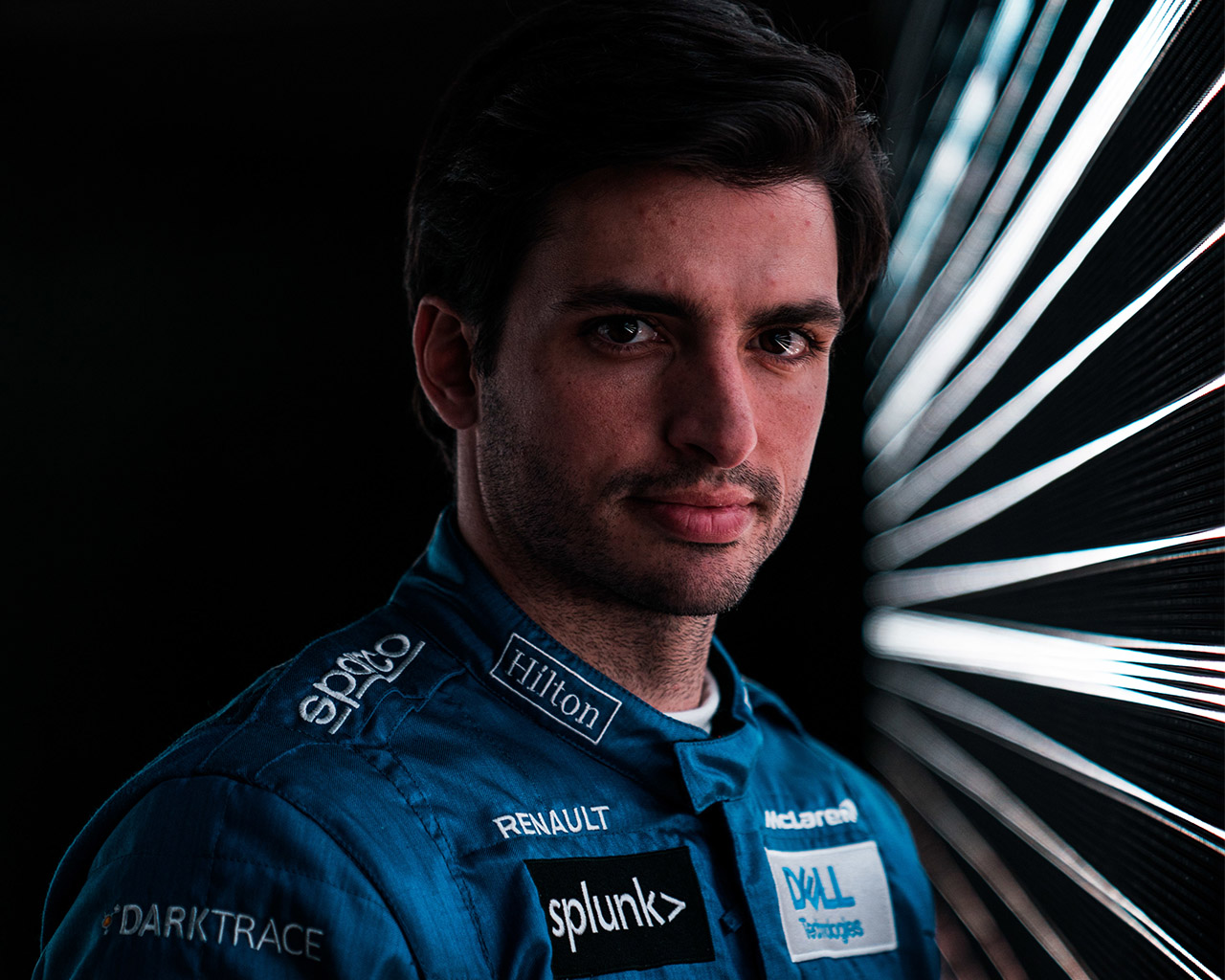 Ele trocará a McLaren pela equipe italiana, onde assumirá vaga de Vettel