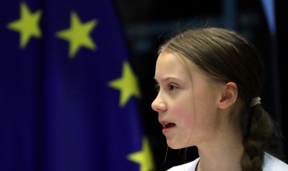 Ativista Greta Thunberg participa de vídeo que pede socorro a Manaus