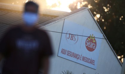 JBS anuncia fundo de até R$ 1 bi para Amazônia e combate de mudança climática