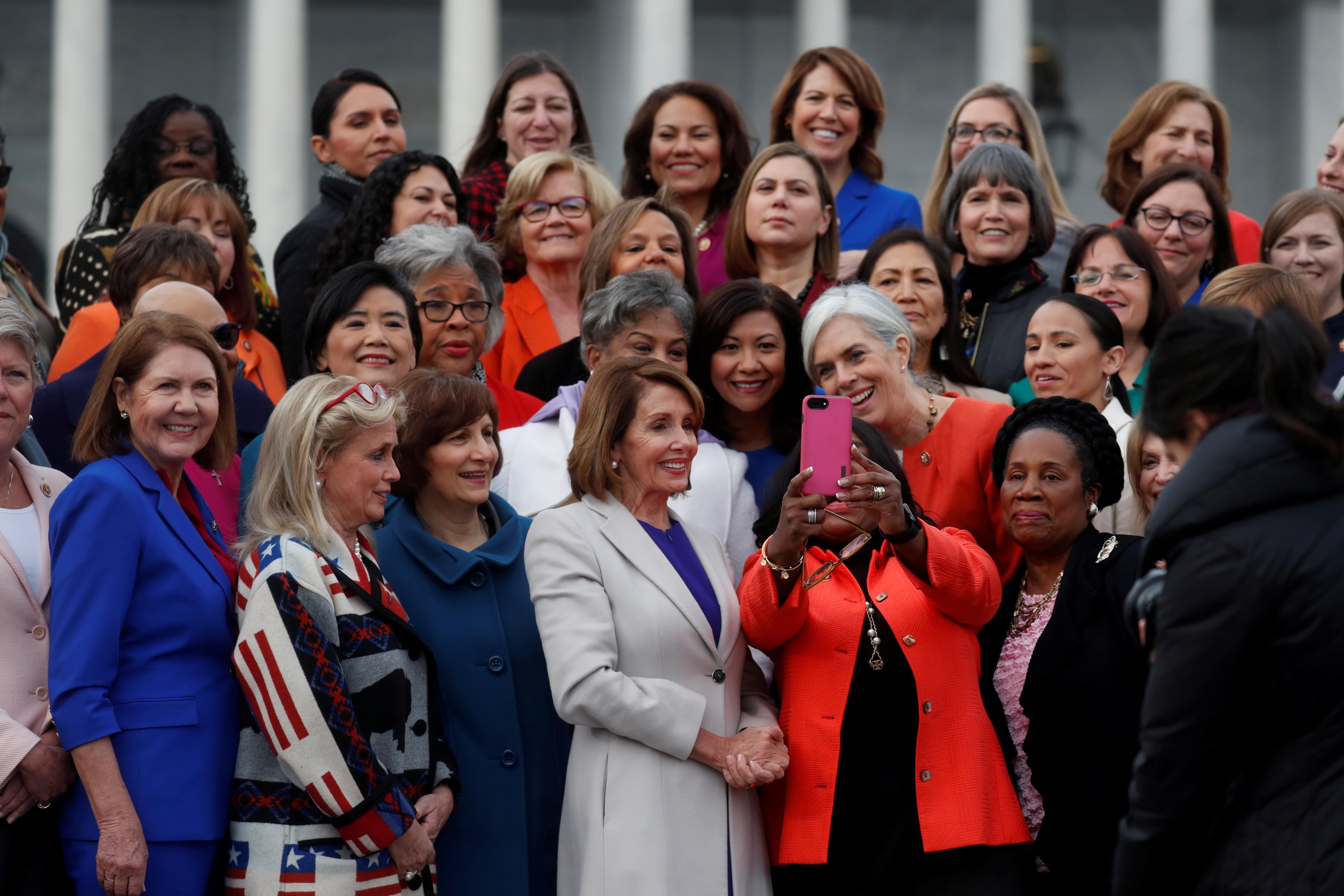 Nancy Pelosi e congressistas