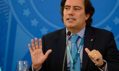 Filtrar classe social para ter auxílio não é papel da Caixa, diz Pedro Guimarães