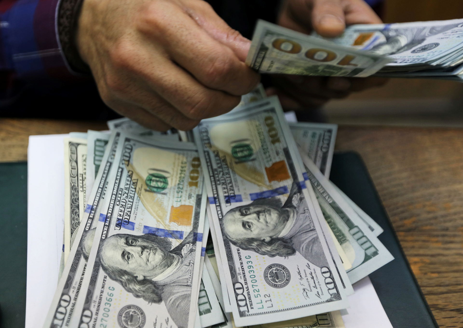 Dólar negociado na Bolsa de São Paulo atinge valor recorde