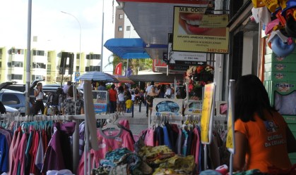 Distrito Federal autoriza reabertura das lojas de vestuário