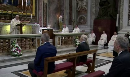 Basílica de São Pedro é reaberta ao público para a celebração de missas