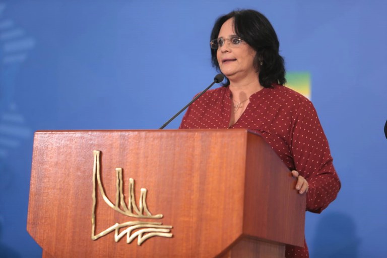 A ministra da Mulher, da Família e dos Direitos Humanos, Damares Alves