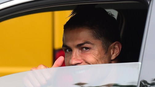 Cristiano Ronaldo chega a treino da Juventus.