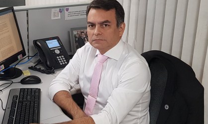 Médico militar bolsonarista entra no radar do Planalto para sucessão na Saúde