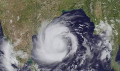 Ciclone avança nesta quarta por Índia e Bangladesh; Covid-19 limita evacuações
