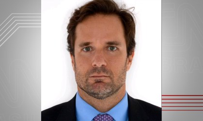 Quem é Márcio Derenne, delegado e amigo de Flávio Bolsonaro citado em depoimento