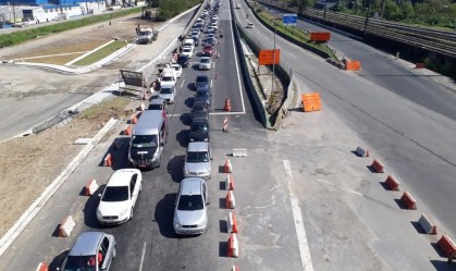 Bloqueio na entrada de Santos aborda 150 carros nas primeiras horas