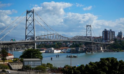 Florianópolis proíbe locação de imóveis para paulistas durante feriadão