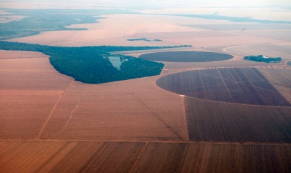 Vista aérea de plantação de soja no Mato Grosso