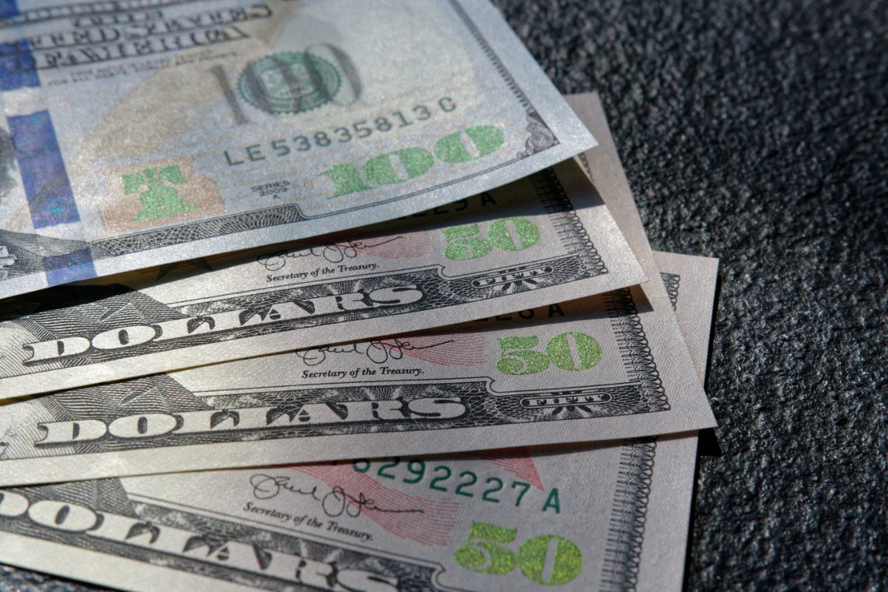 dolar