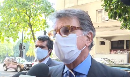 Paulo Marinho pede que perícia só inclua mensagens a Flavio Bolsonaro e assessor