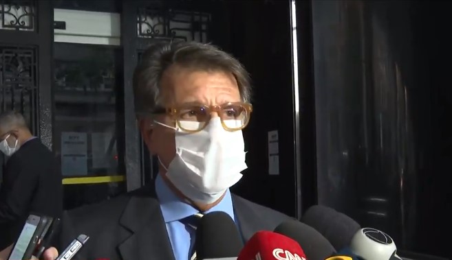 Paulo Marinho deixa prédio da Procuradoria-Geral no Rio de Janeiro