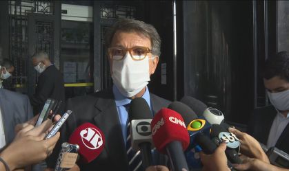 Marinho termina depoimento e pede investigação sobre suposta devassa em contas