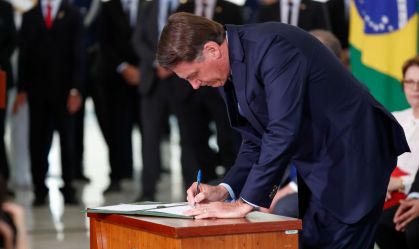 Bolsonaro indica novos embaixadores para Argentina e Chile