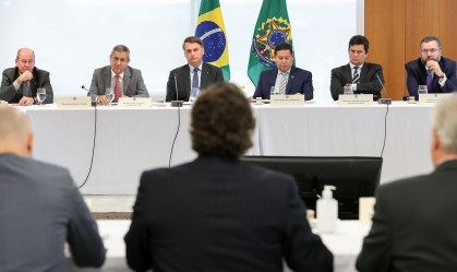 Debate sobre reunião ministerial gera 5 milhões de tuítes, diz FGV
