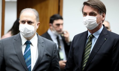 Bolsonaro e Aras se reúnem antes de decisão sobre investigação de interferência