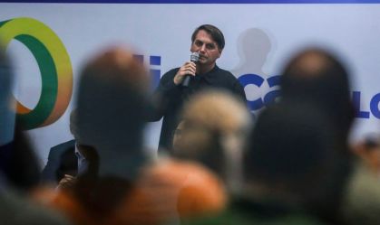 Bolsonaro indica que partido Aliança pelo Brasil não deve sair neste ano