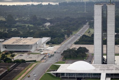 Análise: Governo e Congresso aceleram gastos de olho na eleição