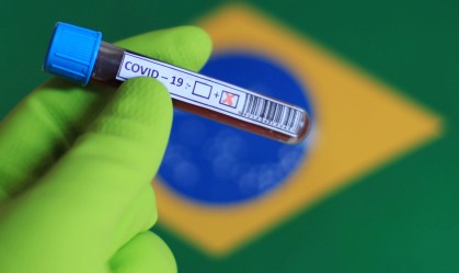 Entrave para comprar testes de Covid-19 afasta Brasil de meta