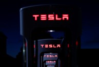 Tesla planeja incluir equipamentos para reciclagem em fábrica de Xangai