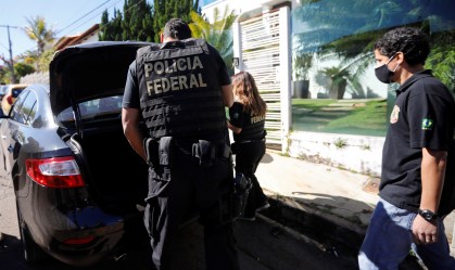Relator de ação contra Bolsonaro no TSE pede dados de perícias sobre fake news