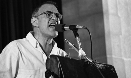 Larry Kramer, escritor que lutou por portadores do HIV, morre aos 84 anos