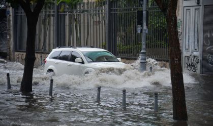 Seis casas desabam durante chuva no RJ; 3.500 pessoas seguem desabrigadas