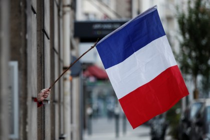 'Liberdade se tornará a regra e proibição será a exceção', disse premiê francês