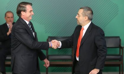 Bolsonaro revoga MP que permitia nomear reitores sem consultar universidades