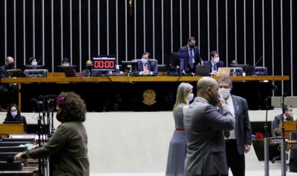 Câmara retoma análise de MP sobre crédito a pequenas e médias empresas