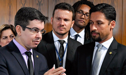 Comissão aprova convite a ministro da Saúde para debater coronavírus