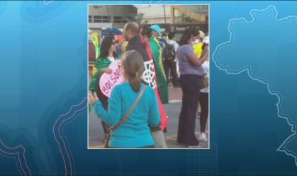 Embaixador da Ucrânia explica bandeira usada em manifestação na Paulista