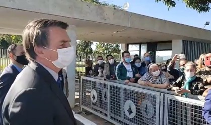 ‘Não pretendo apoiar prefeito em lugar nenhum’, diz Bolsonaro sobre eleições