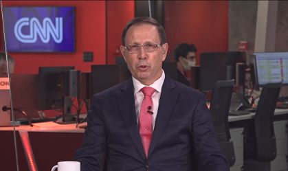 Carlos Wizard Martins, dono da holding Sforza, fundador da Wizard e que assumirá