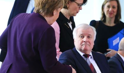 Merkel entra em quarentena após contato com médico com coronavírus