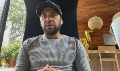 Daniel Alves: 'todo protesto pacífico é bem-vindo para o ser humano evoluir'