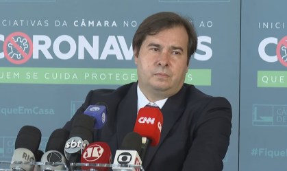 Redução do auxílio-emergencial precisa passar pelo Congresso, diz Rodrigo Maia 