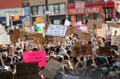 Protesto em Nova York contra racismo e violência policial