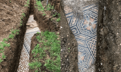 Descoberto antigo mosaico romano em perfeito estado