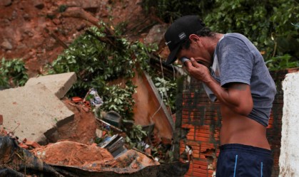 Sobe para 29 o número de mortos por chuvas na Baixada Santista