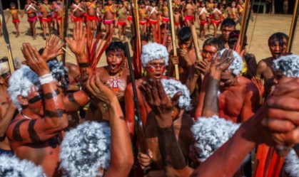 Alvos de ataques de garimpeiros há uma semana, índios Yanomami pedem socorro
