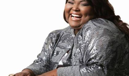 Cantora gospel Fabiana Anastácio morre de Covid-19 aos 45 anos
