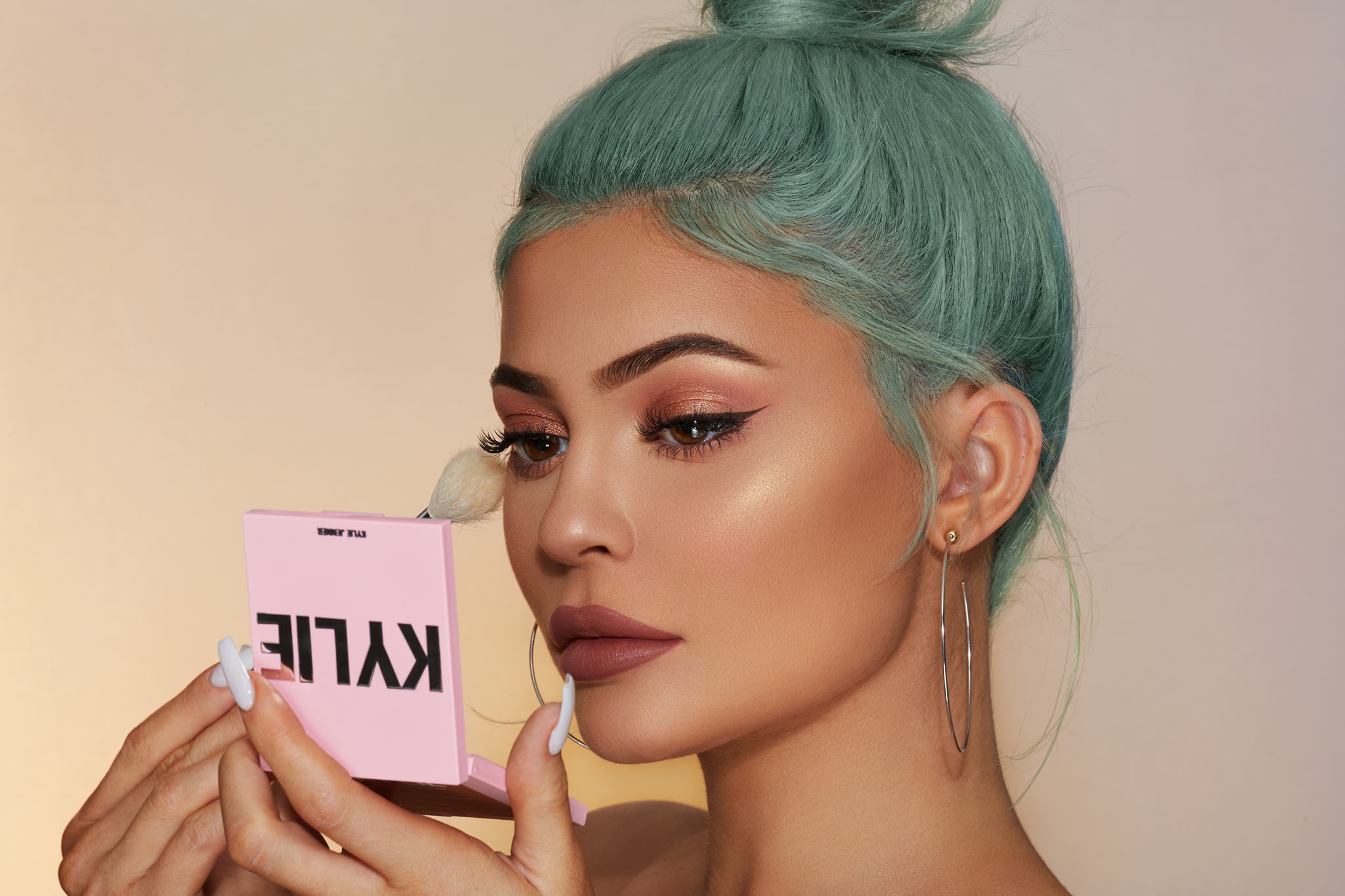 Descendente da família Kardashian, Kylie Jenner, de 22 anos