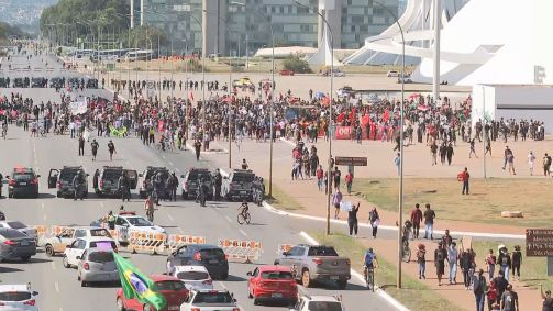 Força Nacional de Segurança próxima às manifestações na Esplanada, em Brasília