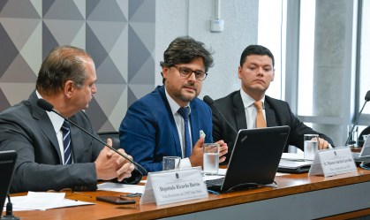 Empresa que atuou em campanha de Bolsonaro diz que ex-funcionário mentiu em CPI
